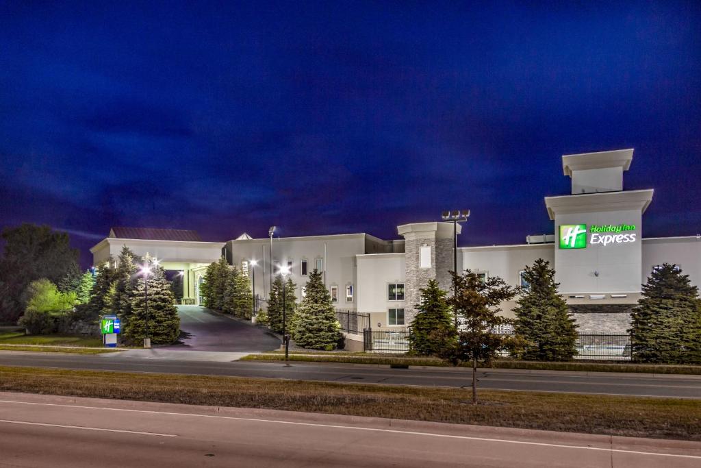 Holiday Inn Express Wisconsin Dells an IHG Hotel Main image 1